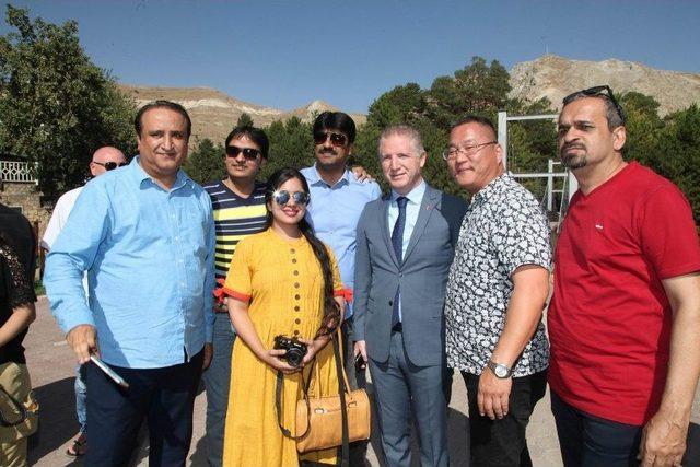 Yabancı Turist Kafilesi Sivas’a Hayran Kaldı