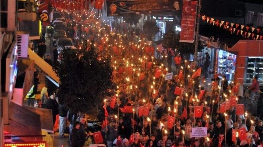 Yalova&rsquo;da Coşkulu Cumhuriyet Kutlaması