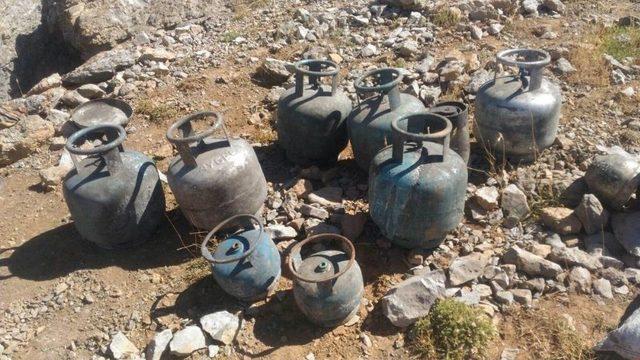 Hakkari’de Pkk Cephaneliği Bulundu