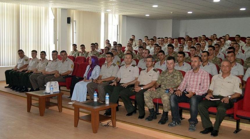 Jandarma’dan ‘uyuşturucu Ve Zararları’ Konulu Seminer