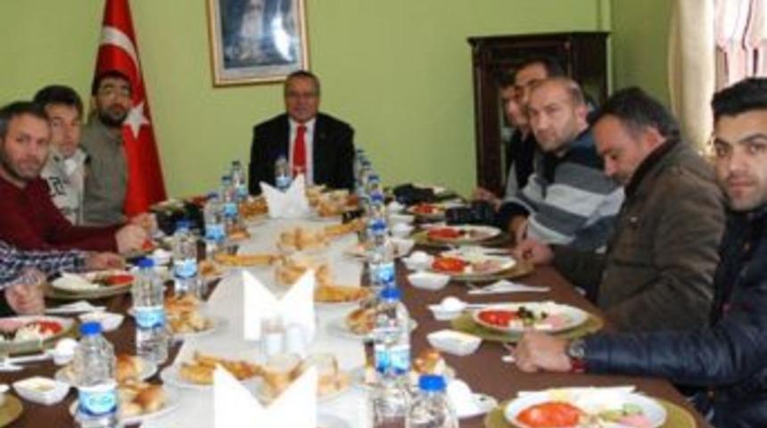 Vali Deniz, Gazetecilerle Bir Araya Geldi