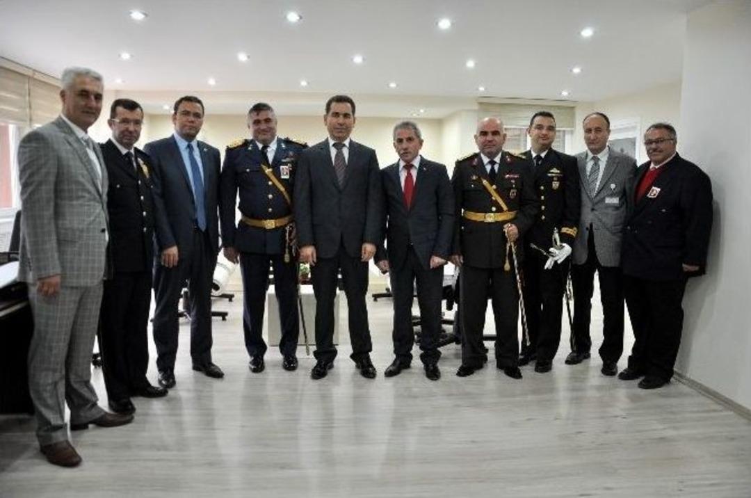 Aliağa&rsquo;da Cumhuriyet&rsquo;in 91. Yıl D&ouml;n&uuml;m&uuml; Coşkuyla Kutlandı