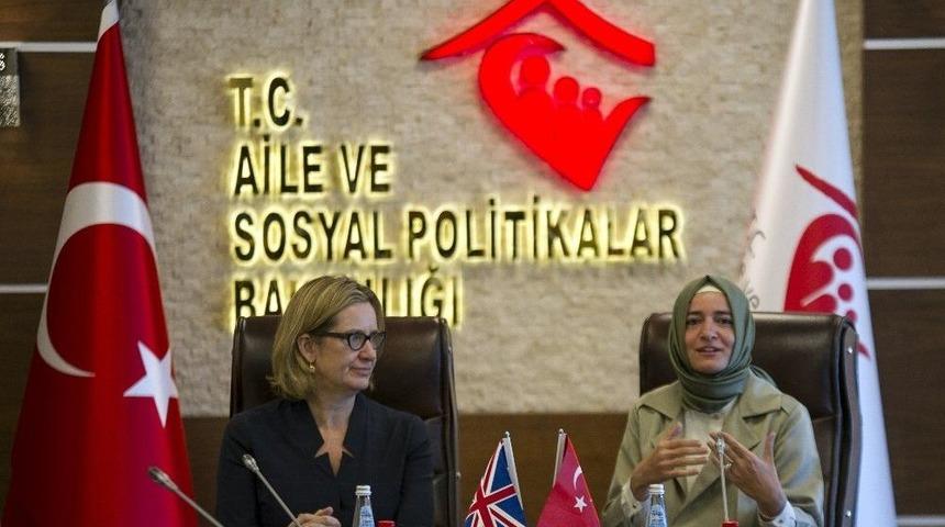 Bakan Kaya, Birleşik Krallık İ&ccedil;işleri Bakanı Rudd İle Bir Araya Geldi