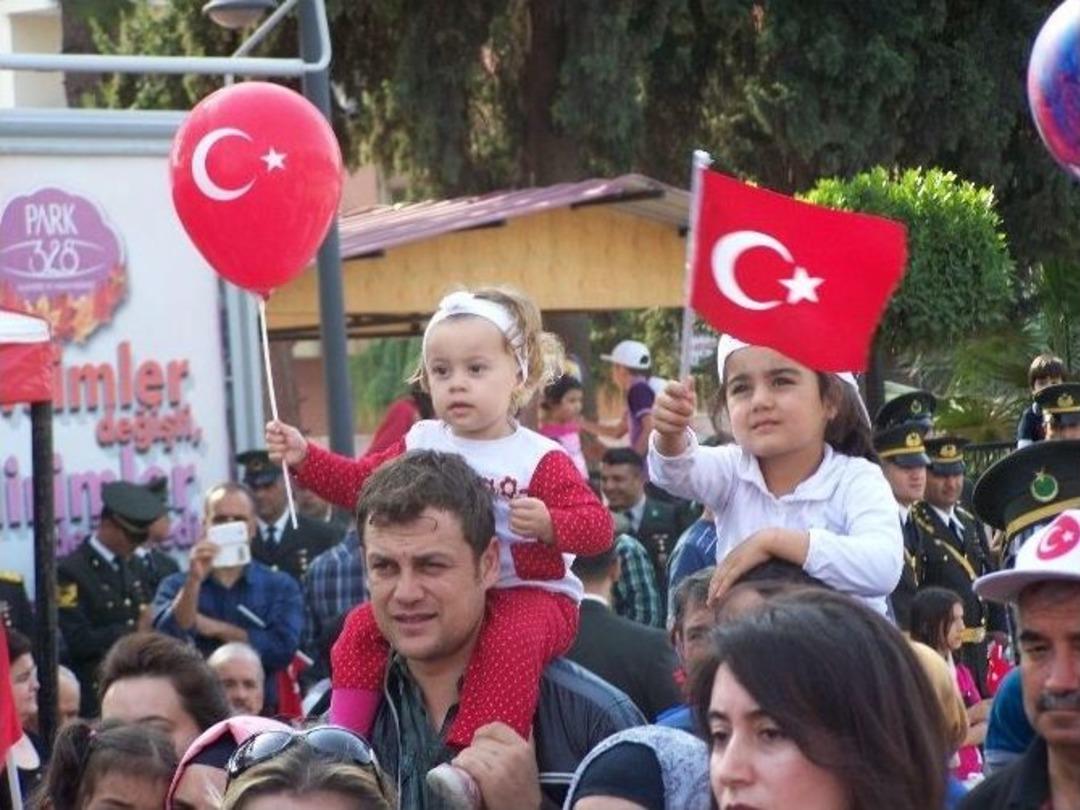 Osmaniye&rsquo;de Cumhuriyet Bayramı T&ouml;renle Kutlandı