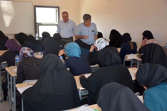 Fırat Kalkanı Bölgesinde Bulunan Öğretmenlere Eğitici Eğitimi Sınavı Yapıldı 2