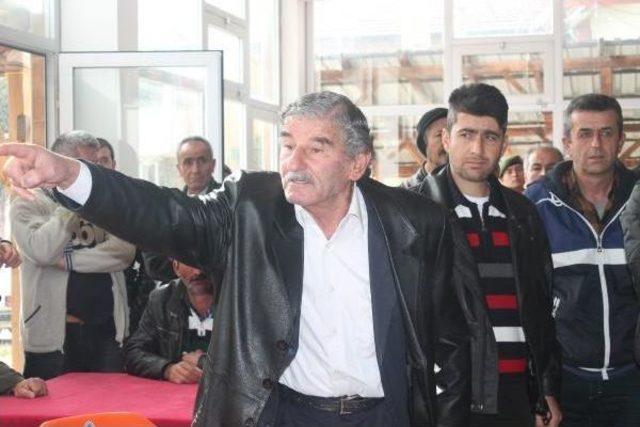 Parktaki Havuza Yıkım Kararına Mahalleli Tepkisi 2