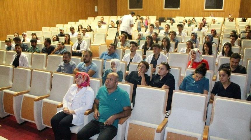 Sağlık &Ccedil;alışanlarına 13 Eyl&uuml;l D&uuml;nya Sepsis G&uuml;n&uuml; Eğitimi Verildi