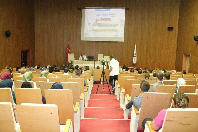 Sağlık &Ccedil;alışanlarına 13 Eyl&uuml;l D&uuml;nya Sepsis G&uuml;n&uuml; Eğitimi Verildi 1
