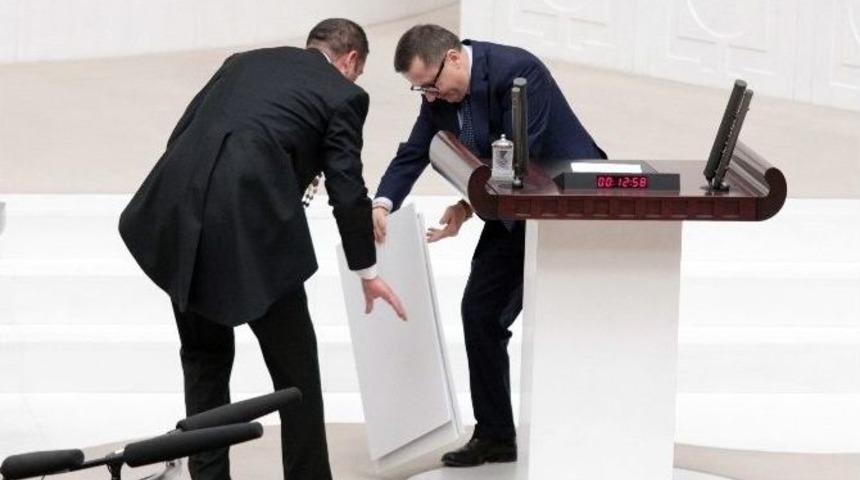 Mhp&rsquo;li T&uuml;rkkan Sorunları Fotoğraflarla Anlattı