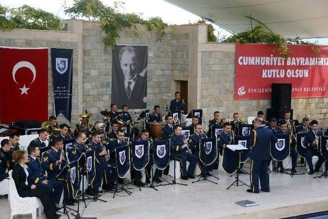 Askeri Bandodan Cumhuriyet Konseri