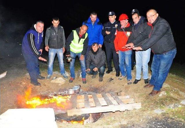 (özel Haber) Manisa Akut’tan Gece Yarısı Nefes Kesen Kurtarma Operasyonu