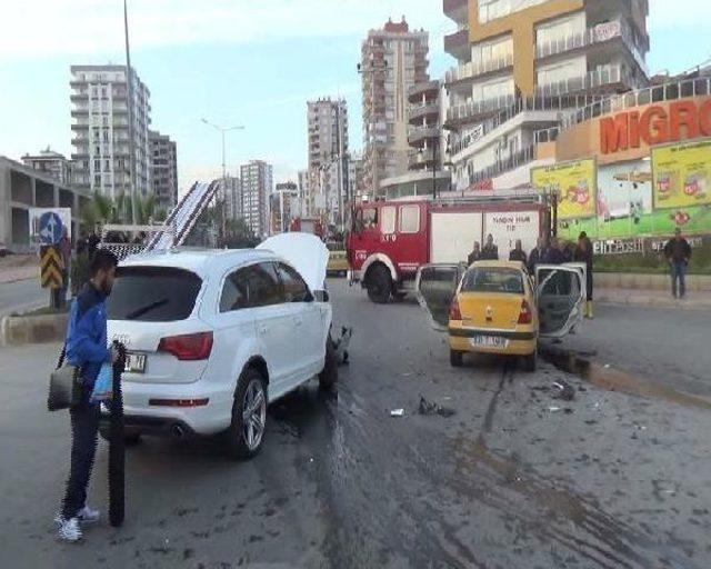 Mersin İdmanyurdu Kaptanı Servet Çetin Kaza Geçirdi