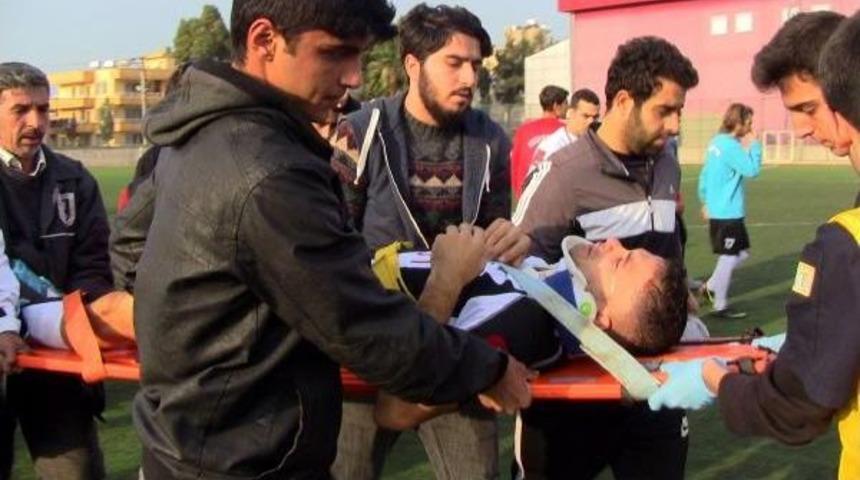 Dili Boğazına Ka&ccedil;an Futbolcuyu Antren&ouml;rler Kurtardı