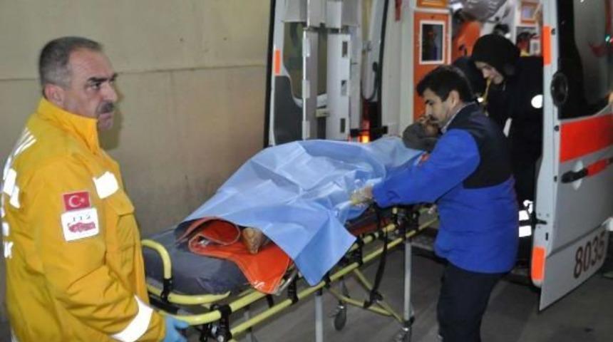 Babasının Ruhsatsız Tabancasıyla Kazayla Kendisini Vurdu