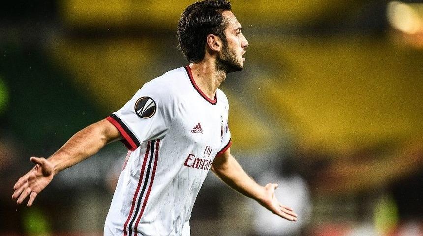 Hakan &Ccedil;alhanoğlu Yıldızlaştı, Milan Coştu