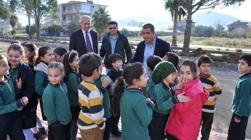 500 Kuş Yuvası Ağa&ccedil;lara Asıldı