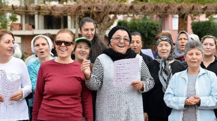 Antalya&rsquo;da 5 Bin Kadın Şiddete G&uuml;lerek Cevap Verecek