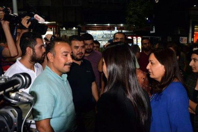 Polis Müdüründen Hdp'li Vekile: Seçilmiş Insanlarsınız, Ilk Önce Kanunlara Sizler Uymak Zorundasınız