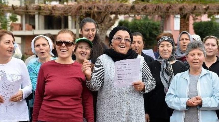 Muratpaşa’dan Dev Koro