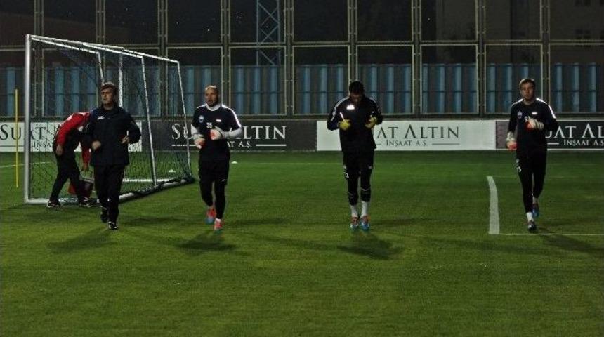 Sai Kayseri Erciyesspor&rsquo;a Taraftardan &lsquo;galibiyet Baklavası&rsquo;