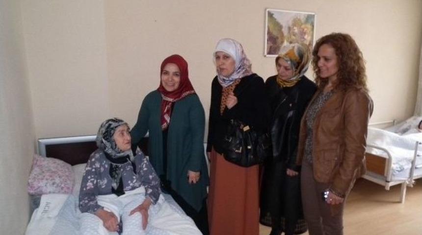 Giresun&rsquo;da Yaşlı Ve Engelli Bakım Evine Bayram Ziyareti