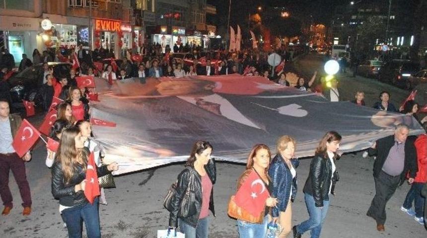 Aydın Chp&rsquo;den Cumhuriyet Y&uuml;r&uuml;y&uuml;ş&uuml;