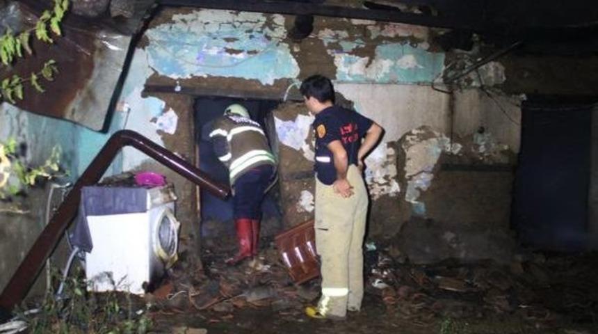 Evini Ateşe Verdiği Iddia Edildi