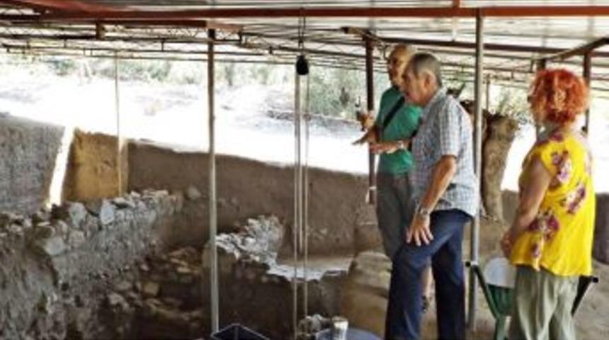 Ertuğrul G&uuml;nay, Antandors Kazılarını Ziyaret Etti