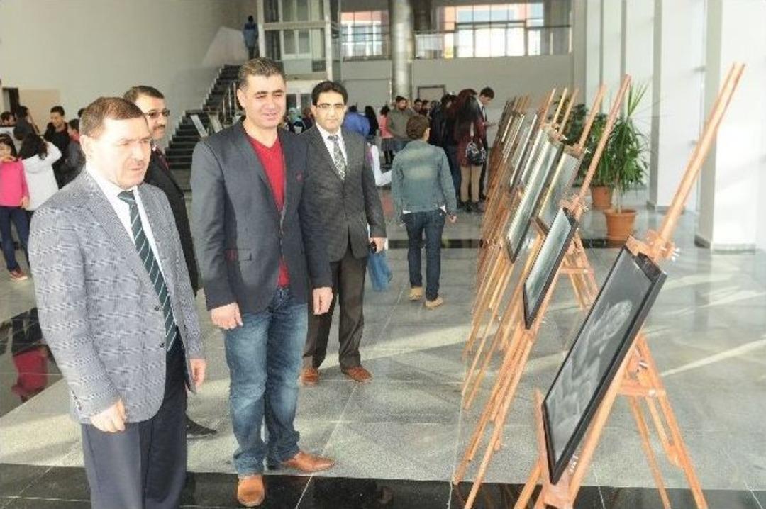 Karakalem Sergisine Yoğun İlgi