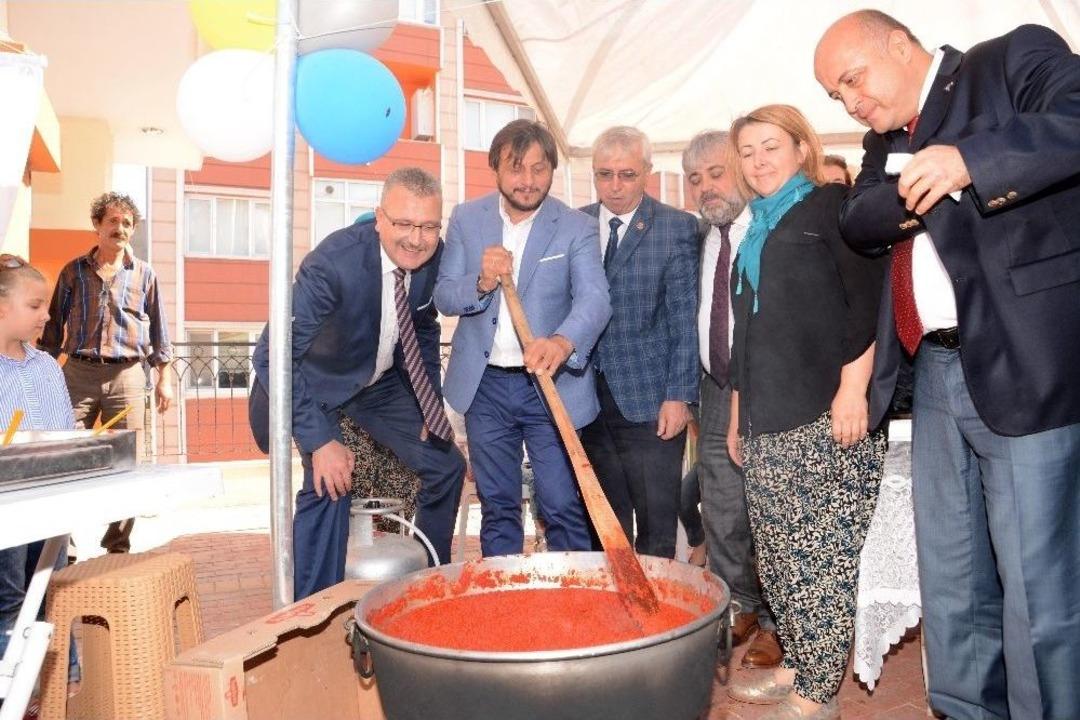 Bursa&rsquo;da Domates G&uuml;n&uuml;