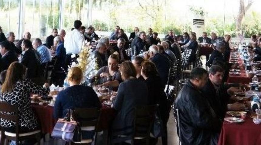 Salihli Ak Parti Kongre Sürecinde Ulvi Murat Tunca Da Adaylığını Açıkladı