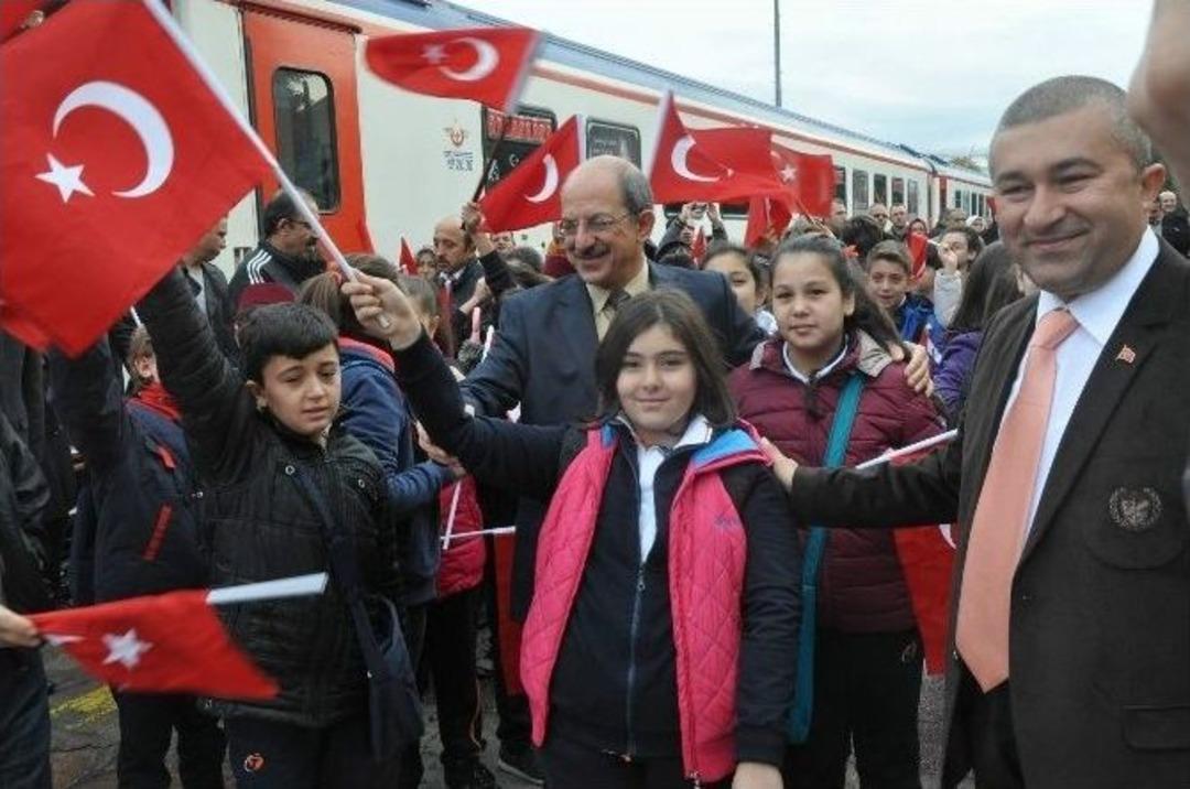 Tekden&rsquo;in 7. Cumhuriyet Treni Sivas&rsquo;a Doğru Yola &Ccedil;ıktı