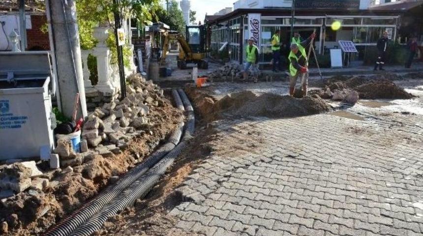 Bodrum Belediyesi Bitez&rsquo;de &Ccedil;alışmalarına Devam Ediyor