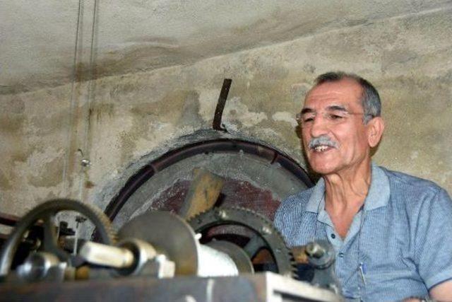 Saat Kulesi nde Bir Ömür 1