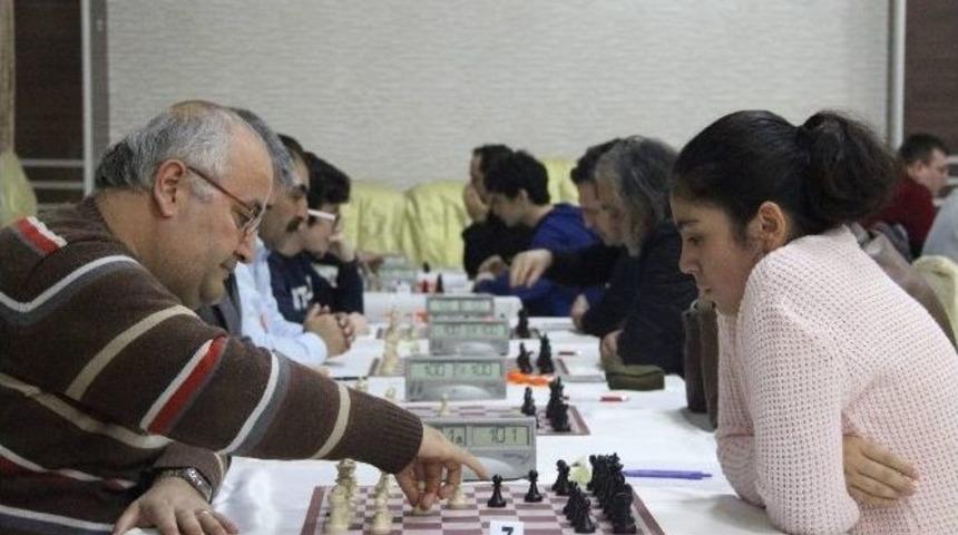 Samsun&rsquo;da &Ouml;d&uuml;ll&uuml; Satran&ccedil; Turnuvası