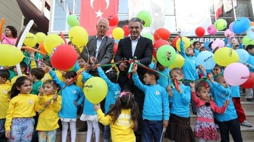 Karşıyaka &Ccedil;ocuklara Yatırımda &Ouml;nc&uuml;