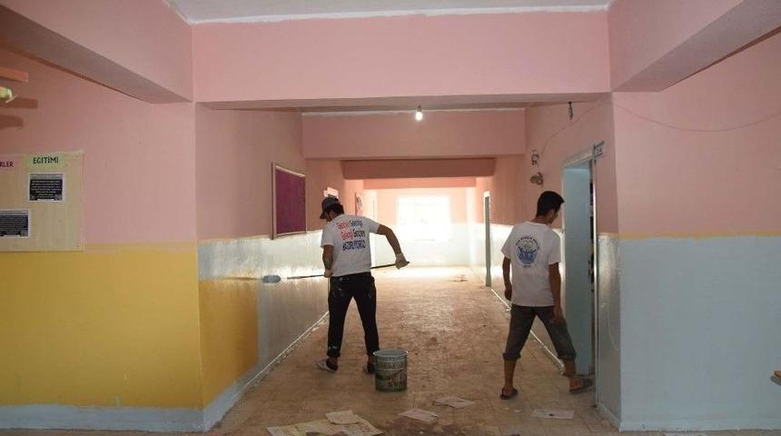 Gen&ccedil;lik Meclisi &Uuml;yelerinden &Ouml;rnek &Ccedil;alışma