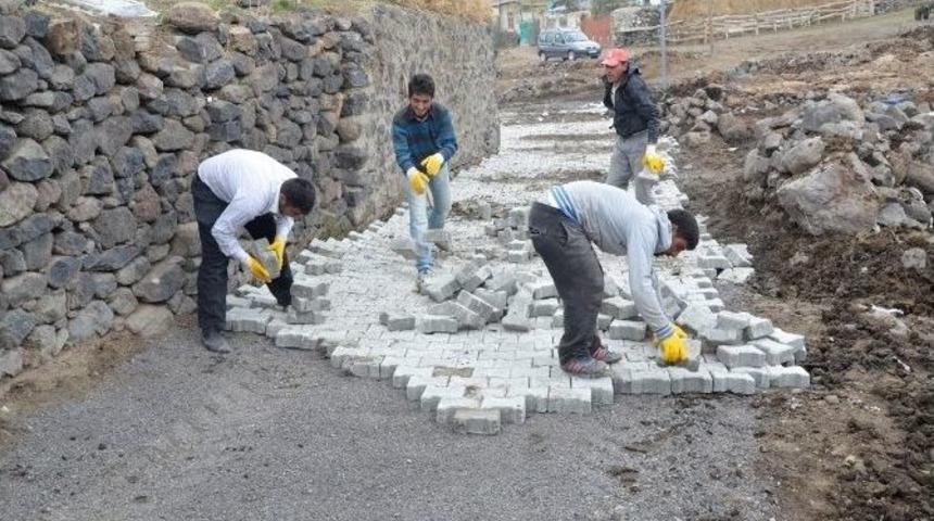 Palandöken Belediyesin’den Köylere Kilit Taşı