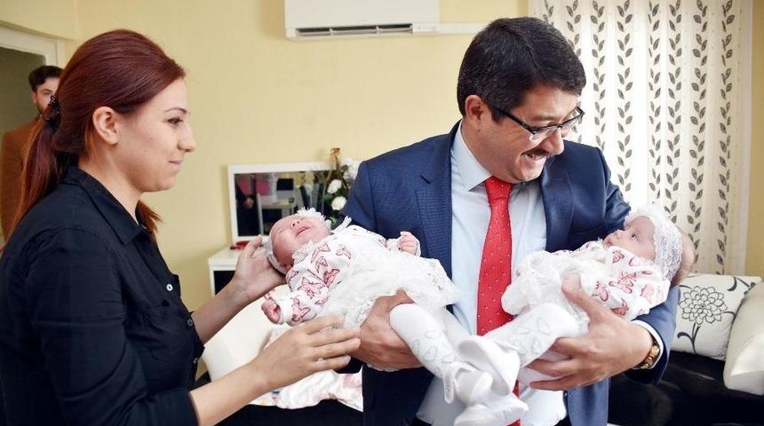 Şehzadeler&rsquo;in &lsquo;hoş Geldin Bebek&rsquo; Ziyaretleri S&uuml;r&uuml;yor