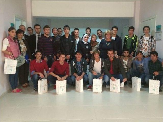 Cbü Uluslararası Öğrencileri İçin Oryantasyon Programı Düzenlendi