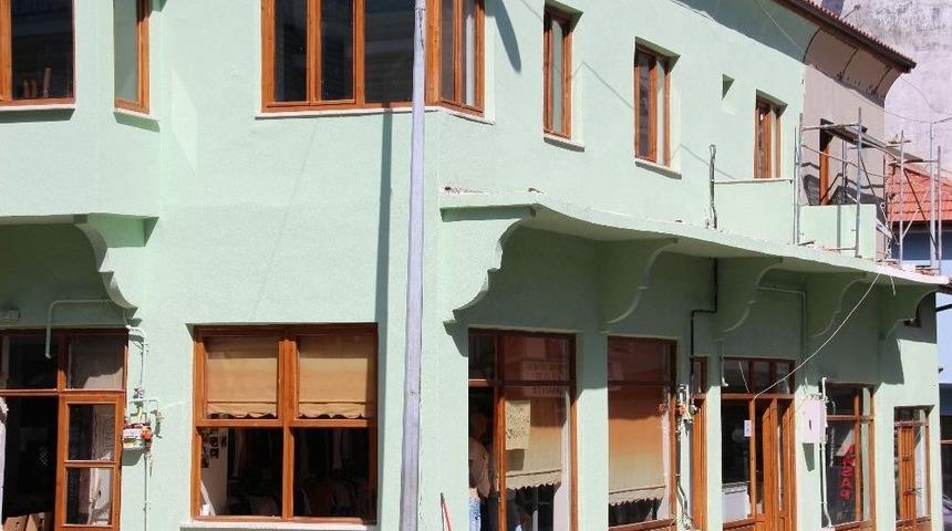 Ak&ccedil;akoca&rsquo;da Sokak Ve Caddelerde D&ouml;n&uuml;ş&uuml;me İmza Atılıyor