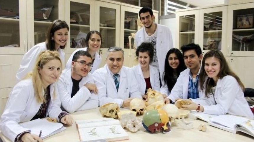 Tıp Fakültelerindeki Kadavra Sıkıntısı Devam Ediyor