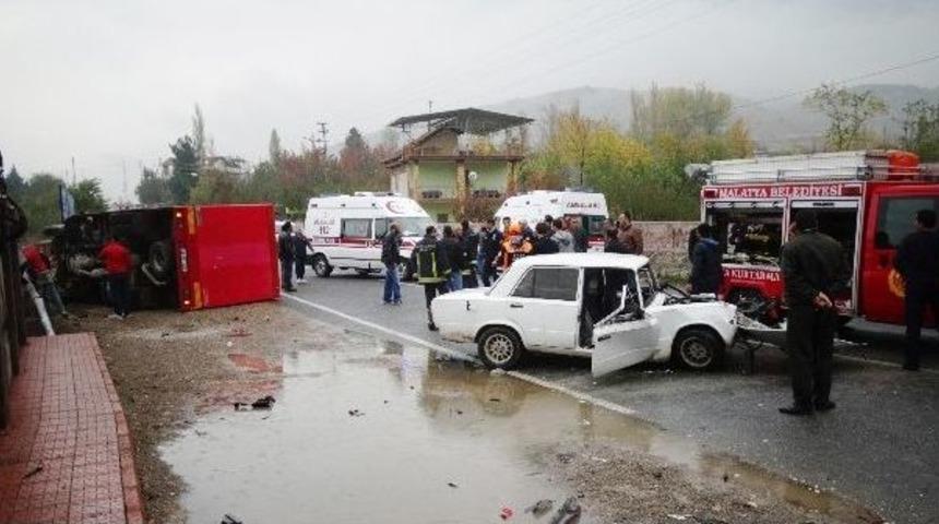 Otomobil İle Kamyonet &Ccedil;arpıştı: 1 &Ouml;l&uuml;, 5 Yaralı