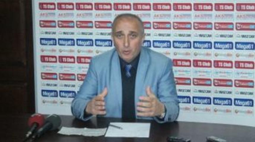 Başbakan Davutoğlu&rsquo;na Sesinin Duyurmak İ&ccedil;in Basın Toplantısı D&uuml;zenledi