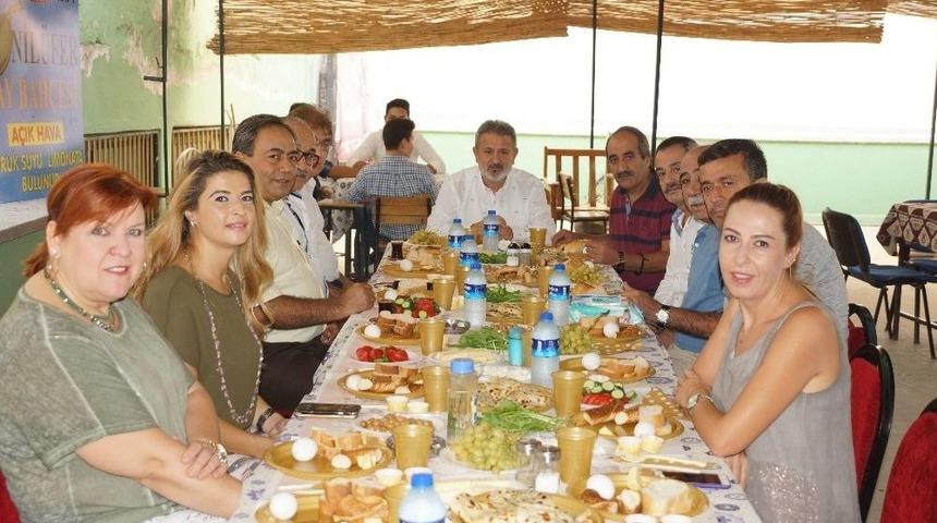 Ayesob Başkanı &Ccedil;etindoğan, Oda Başkanlarıyla Bir Araya Geldi