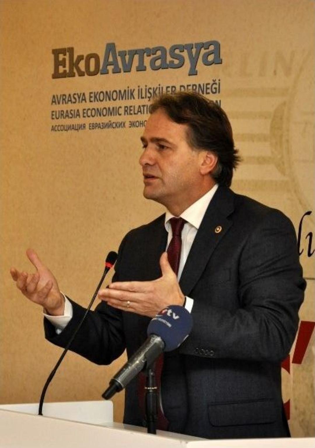 &ldquo;g&ouml;&ccedil;menlikten Diasporaya Hollanda T&uuml;rkleri&rdquo; &Ccedil;alıştayı Ankarada Yapıldı