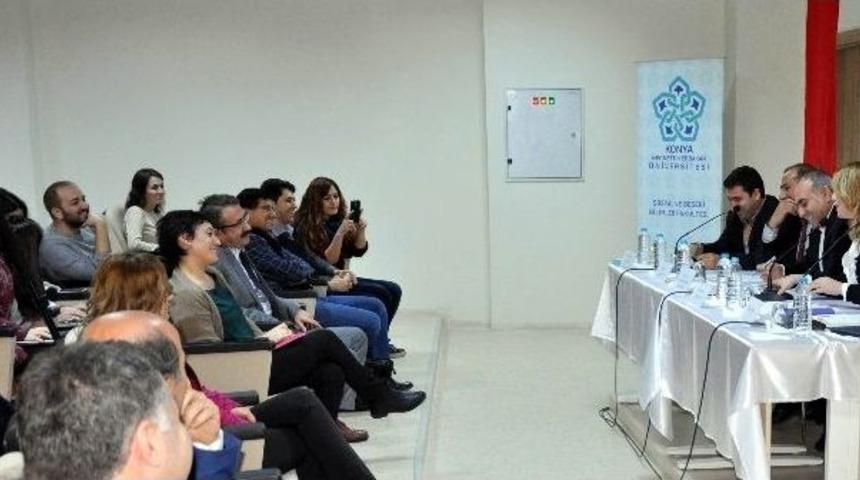Ne&uuml;&rsquo;de &ldquo;ifade &Ouml;zg&uuml;rl&uuml;ğ&uuml; Ve Yeni Anayasa&rdquo; Konulu Panel
