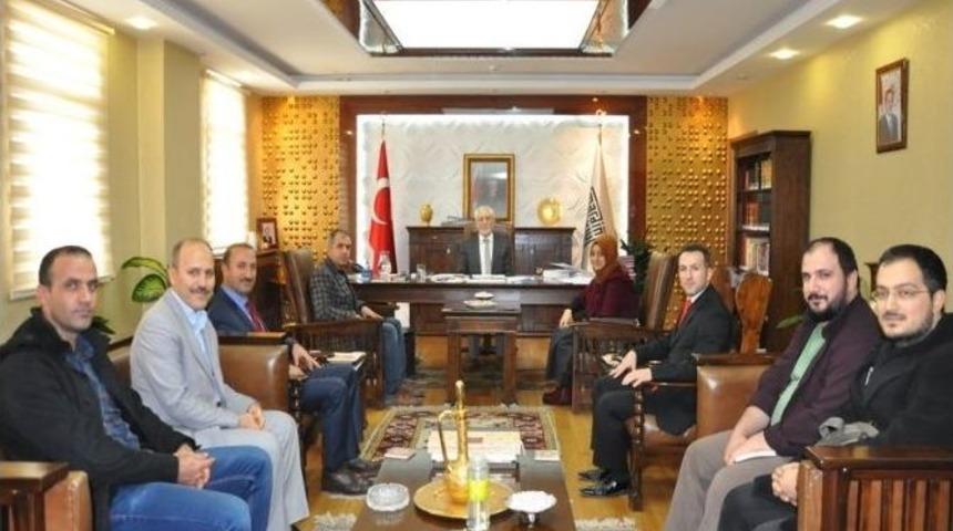 Eğitim Bir-sen&rsquo;den Rekt&ouml;r Ağırak&ccedil;a&rsquo;ya Ziyaret