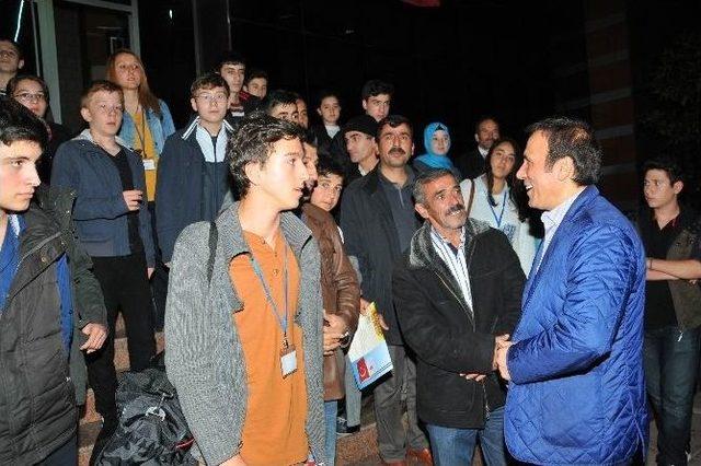 Ankara’ya Giden Öğrenciler Samsun’a Döndü