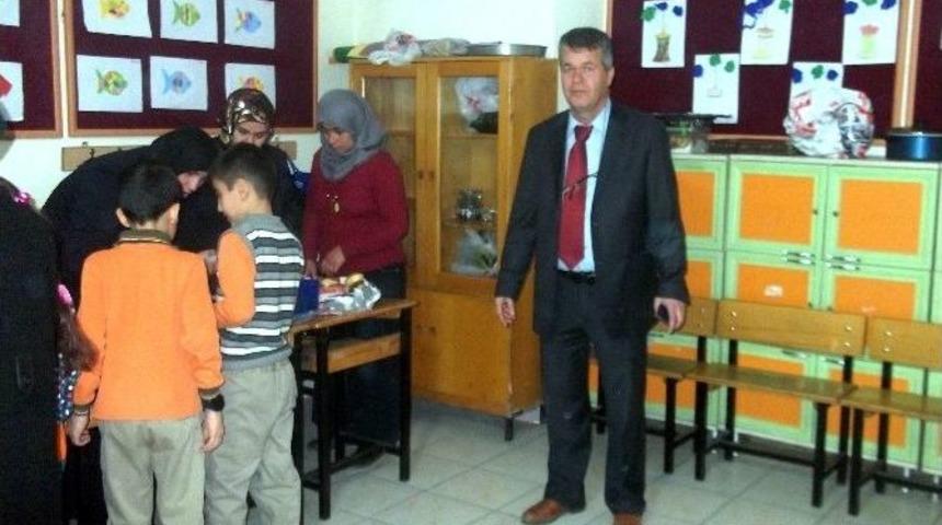 Okul Yararına Kermes D&uuml;zenlendi